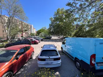 Se añaden fotos de la situación actual del descampado donde se propone la construcción del Parking